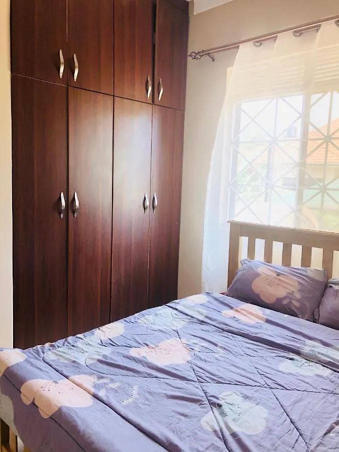 Amani Homes 1 캄팔라 0*,  우간다